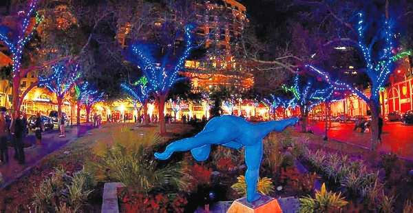 SELBY FIVE POINTS PARK SARASOTA FLORIDA COLOR CHANGE LED LIGHTING BY SYNERGY LIGHTING